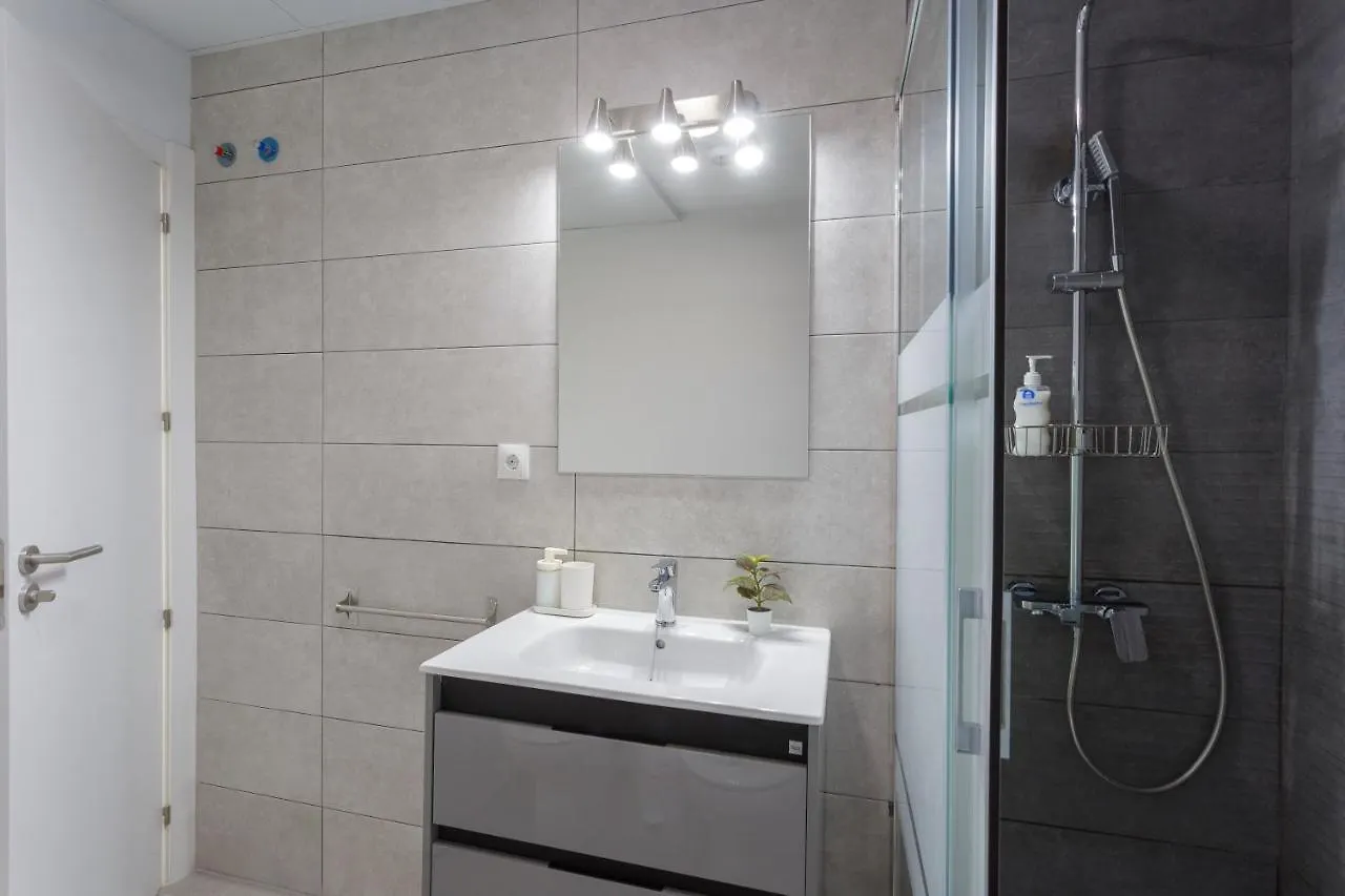 Poseidon Beach Apartment & Parking By Cadiz4Rentals