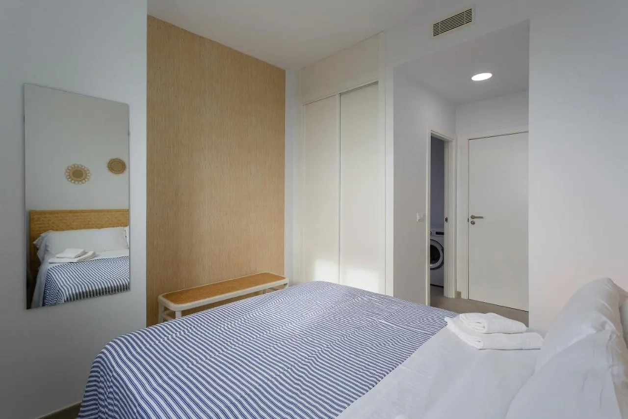 Poseidon Beach Apartment & Parking By Cadiz4Rentals  Cadix